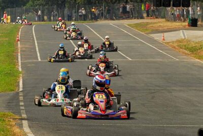 29 et 30 /07/2006 : Coupe de France N100 à Belmont sur Rance (Photos Patrick Lascombes) 2006 — karting
