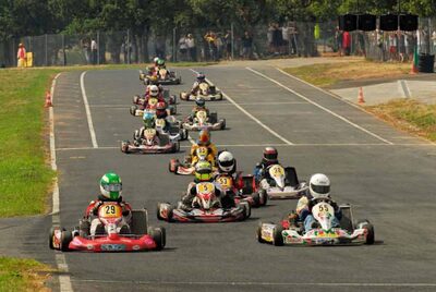 29 et 30 /07/2006 : Coupe de France N100 à Belmont sur Rance (Photos Patrick Lascombes) 2006 — karting