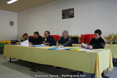 André LEDUC, Daniel ALESSI, Jean-Claude DESCAZAUX et 2 autres — 03/12/2006 : Assemblée Générale de la CRK Midi-Pyrénées et remise de prix à Lavelanet (Photos Stéphane Agnus) 2006 — karting