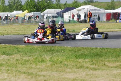 29/04/2007 : 3ème Manche Championnat Régional Midi-Pyrénées – Muret (Photos Patrick Lascombes) 2007 — karting