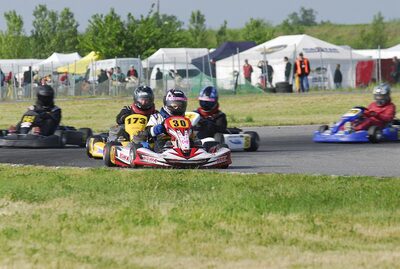 29/04/2007 : 3ème Manche Championnat Régional Midi-Pyrénées – Muret (Photos Patrick Lascombes) 2007 — karting