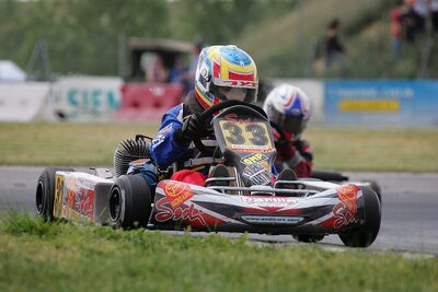 Andréa SUAU — 28/29 avril 2007 : 3ème Manche Championnat Régional Midi-Pyrénées – Muret (Photos Paul Nephtali) 2007 — karting