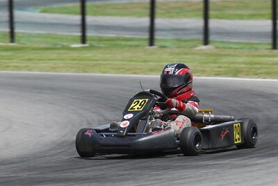 13/05/2007 : 1ère manche du challenge des circuits – 2ème manche du Trophée Vincent Sanchez – 3ème manche du Championnat Régional Languedoc – Lavelanet (Photos Patrick Lascombes) 2007 — karting