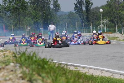13/05/2007 : 1ère manche du challenge des circuits – 2ème manche du Trophée Vincent Sanchez – 3ème manche du Championnat Régional Languedoc – Lavelanet (Photos Patrick Lascombes) 2007 — karting