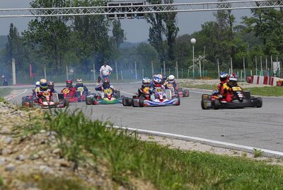 13/05/2007 : 1ère manche du challenge des circuits – 2ème manche du Trophée Vincent Sanchez – 3ème manche du Championnat Régional Languedoc – Lavelanet (Photos Patrick Lascombes) 2007 — karting