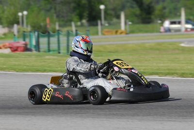 13/05/2007 : 1ère manche du challenge des circuits – 2ème manche du Trophée Vincent Sanchez – 3ème manche du Championnat Régional Languedoc – Lavelanet (Photos Patrick Lascombes) 2007 — karting