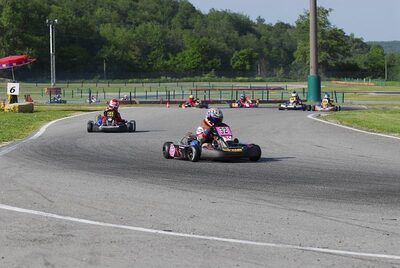 13/05/2007 : 1ère manche du challenge des circuits – 2ème manche du Trophée Vincent Sanchez – 3ème manche du Championnat Régional Languedoc – Lavelanet (Photos Patrick Lascombes) 2007 — karting