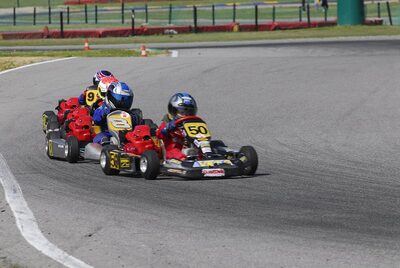 13/05/2007 : 1ère manche du challenge des circuits – 2ème manche du Trophée Vincent Sanchez – 3ème manche du Championnat Régional Languedoc – Lavelanet (Photos Patrick Lascombes) 2007 — karting