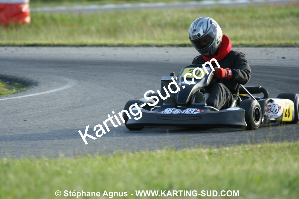 04/05/2008 : 3ème manche du Championnat Régional Midi-Pyrénées à Muret (Photos Stéphane Agnus) 2008 — karting
