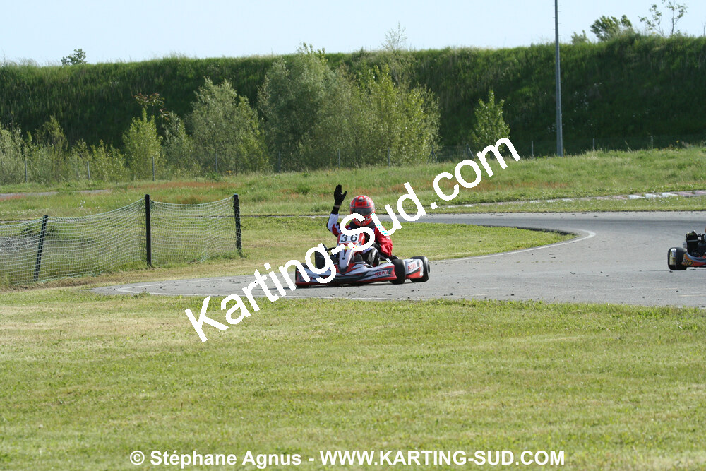 04/05/2008 : 3ème manche du Championnat Régional Midi-Pyrénées à Muret (Photos Stéphane Agnus) 2008 — karting