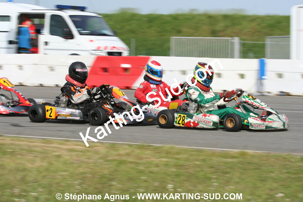 04/05/2008 : 3ème manche du Championnat Régional Midi-Pyrénées à Muret (Photos Stéphane Agnus) 2008 — karting