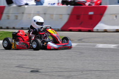 04/05/2008 : 3ème manche du Championnat Régional Midi-Pyrénées à Muret (Photos Julien Dejean) 2008 — karting