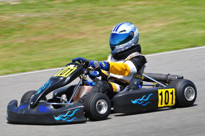 04/05/2008 : 3ème manche du Championnat Régional Midi-Pyrénées à Muret (Photos Julien Dejean) 2008 — karting