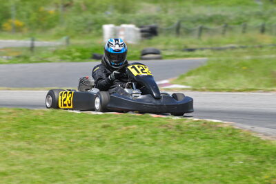 04/05/2008 : 3ème manche du Championnat Régional Midi-Pyrénées à Muret (Photos Julien Dejean) 2008 — karting