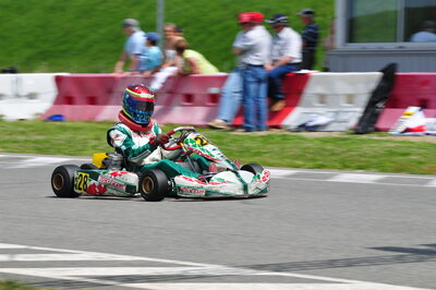 04/05/2008 : 3ème manche du Championnat Régional Midi-Pyrénées à Muret (Photos Julien Dejean) 2008 — karting