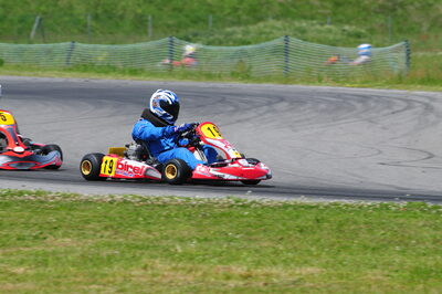 04/05/2008 : 3ème manche du Championnat Régional Midi-Pyrénées à Muret (Photos Julien Dejean) 2008 — karting