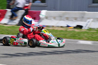 04/05/2008 : 3ème manche du Championnat Régional Midi-Pyrénées à Muret (Photos Julien Dejean) 2008 — karting