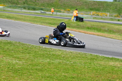 04/05/2008 : 3ème manche du Championnat Régional Midi-Pyrénées à Muret (Photos Julien Dejean) 2008 — karting