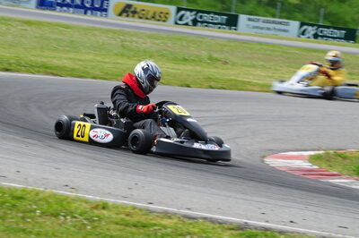 04/05/2008 : 3ème manche du Championnat Régional Midi-Pyrénées à Muret (Photos Julien Dejean) 2008 — karting