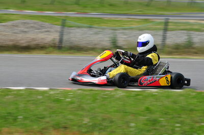 04/05/2008 : 3ème manche du Championnat Régional Midi-Pyrénées à Muret (Photos Julien Dejean) 2008 — karting