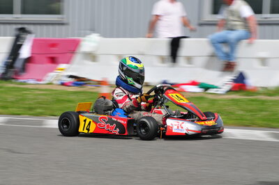 04/05/2008 : 3ème manche du Championnat Régional Midi-Pyrénées à Muret (Photos Julien Dejean) 2008 — karting