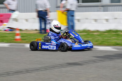 04/05/2008 : 3ème manche du Championnat Régional Midi-Pyrénées à Muret (Photos Julien Dejean) 2008 — karting