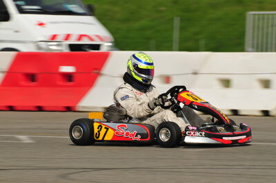 04/05/2008 : 3ème manche du Championnat Régional Midi-Pyrénées à Muret (Photos Julien Dejean) 2008 — karting