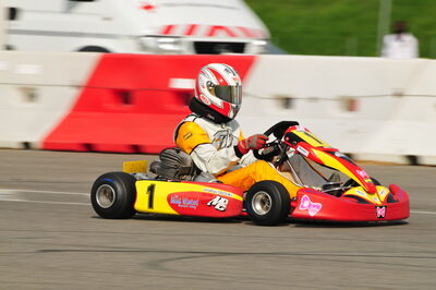 04/05/2008 : 3ème manche du Championnat Régional Midi-Pyrénées à Muret (Photos Julien Dejean) 2008 — karting