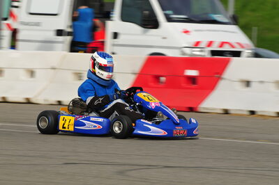 04/05/2008 : 3ème manche du Championnat Régional Midi-Pyrénées à Muret (Photos Julien Dejean) 2008 — karting