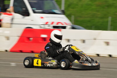 04/05/2008 : 3ème manche du Championnat Régional Midi-Pyrénées à Muret (Photos Julien Dejean) 2008 — karting