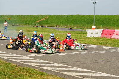 04/05/2008 : 3ème manche du Championnat Régional Midi-Pyrénées à Muret (Photos Julien Dejean) 2008 — karting