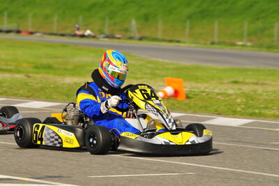 04/05/2008 : 3ème manche du Championnat Régional Midi-Pyrénées à Muret (Photos Julien Dejean) 2008 — karting