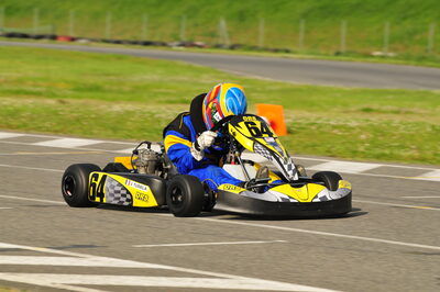 04/05/2008 : 3ème manche du Championnat Régional Midi-Pyrénées à Muret (Photos Julien Dejean) 2008 — karting