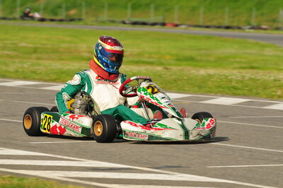 04/05/2008 : 3ème manche du Championnat Régional Midi-Pyrénées à Muret (Photos Julien Dejean) 2008 — karting