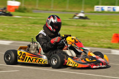 04/05/2008 : 3ème manche du Championnat Régional Midi-Pyrénées à Muret (Photos Julien Dejean) 2008 — karting