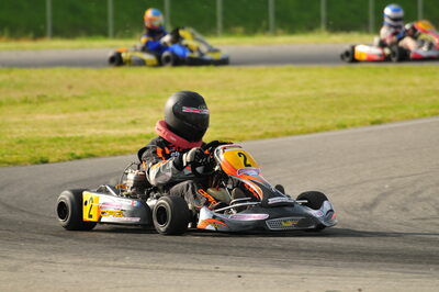 04/05/2008 : 3ème manche du Championnat Régional Midi-Pyrénées à Muret (Photos Julien Dejean) 2008 — karting