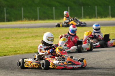04/05/2008 : 3ème manche du Championnat Régional Midi-Pyrénées à Muret (Photos Julien Dejean) 2008 — karting