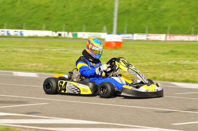04/05/2008 : 3ème manche du Championnat Régional Midi-Pyrénées à Muret (Photos Julien Dejean) 2008 — karting