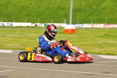 04/05/2008 : 3ème manche du Championnat Régional Midi-Pyrénées à Muret (Photos Julien Dejean) 2008 — karting