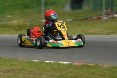 04/05/2008 : 3ème manche du Championnat Régional Midi-Pyrénées à Muret (Photos Patrick Lascombes) 2008 — karting