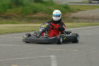 04/05/2008 : 3ème manche du Championnat Régional Midi-Pyrénées à Muret (Photos Patrick Lascombes) 2008 — karting