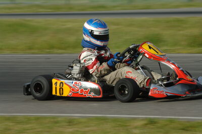 04/05/2008 : 3ème manche du Championnat Régional Midi-Pyrénées à Muret (Photos Patrick Lascombes) 2008 — karting