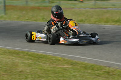 04/05/2008 : 3ème manche du Championnat Régional Midi-Pyrénées à Muret (Photos Patrick Lascombes) 2008 — karting