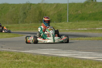 04/05/2008 : 3ème manche du Championnat Régional Midi-Pyrénées à Muret (Photos Patrick Lascombes) 2008 — karting