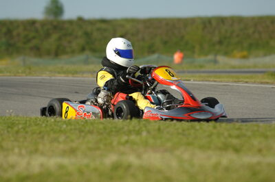 04/05/2008 : 3ème manche du Championnat Régional Midi-Pyrénées à Muret (Photos Patrick Lascombes) 2008 — karting
