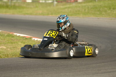04/05/2008 : 3ème manche du Championnat Régional Midi-Pyrénées à Muret (Photos Patrick Lascombes) 2008 — karting