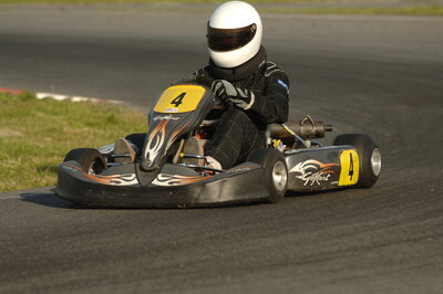 04/05/2008 : 3ème manche du Championnat Régional Midi-Pyrénées à Muret (Photos Patrick Lascombes) 2008 — karting