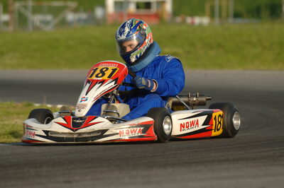 04/05/2008 : 3ème manche du Championnat Régional Midi-Pyrénées à Muret (Photos Patrick Lascombes) 2008 — karting