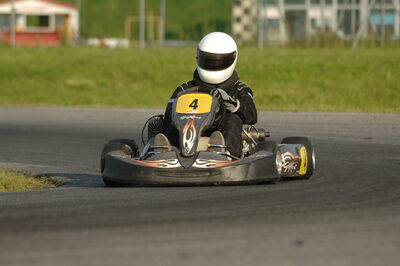 04/05/2008 : 3ème manche du Championnat Régional Midi-Pyrénées à Muret (Photos Patrick Lascombes) 2008 — karting