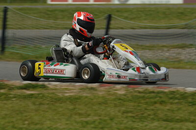 04/05/2008 : 3ème manche du Championnat Régional Midi-Pyrénées à Muret (Photos Patrick Lascombes) 2008 — karting